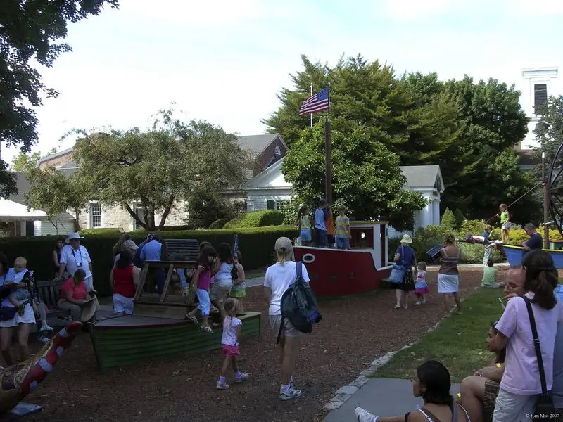 Mystic’s Nautical Events: Where Community Meets Tradition