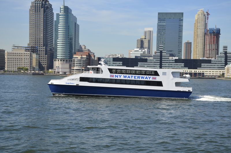 NY Waterway – Shades of Autumn Fall Foliage Cruise