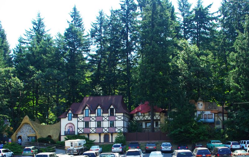 Enchanted Forest – Turner, Oregon