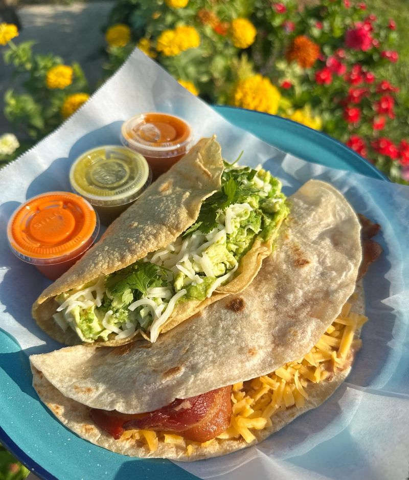 Con Huevos Tacos