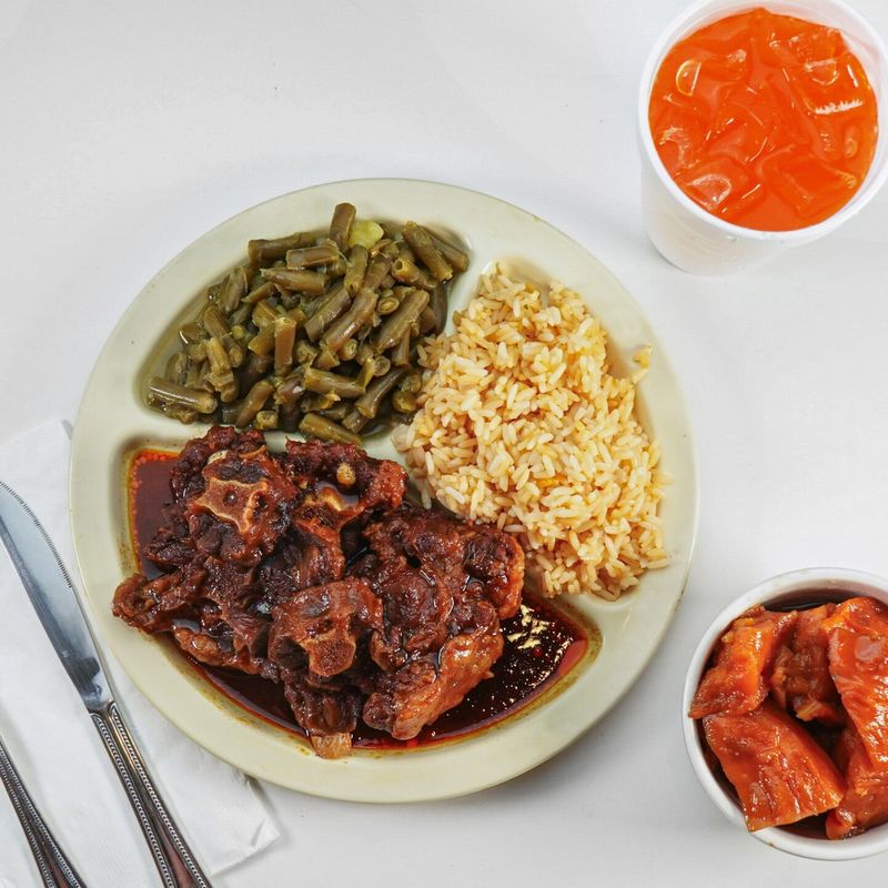 Queen’s Soul Food — East/Independence Corridor