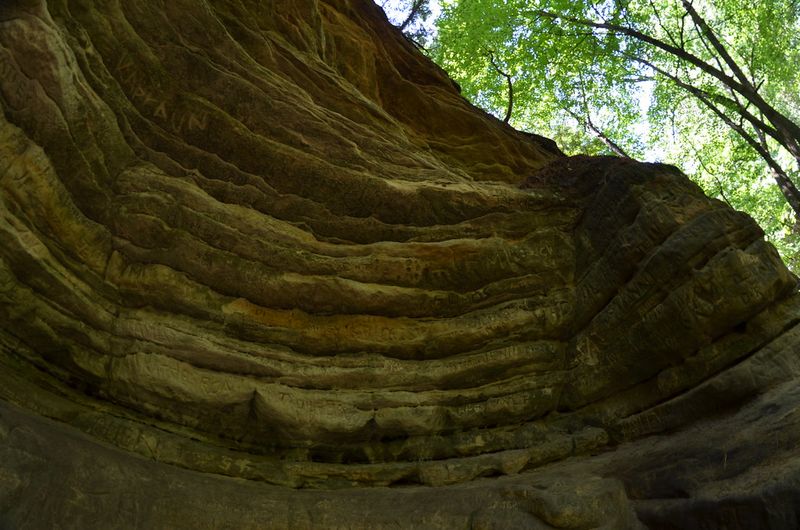 Matthiessen State Park (adjacent)