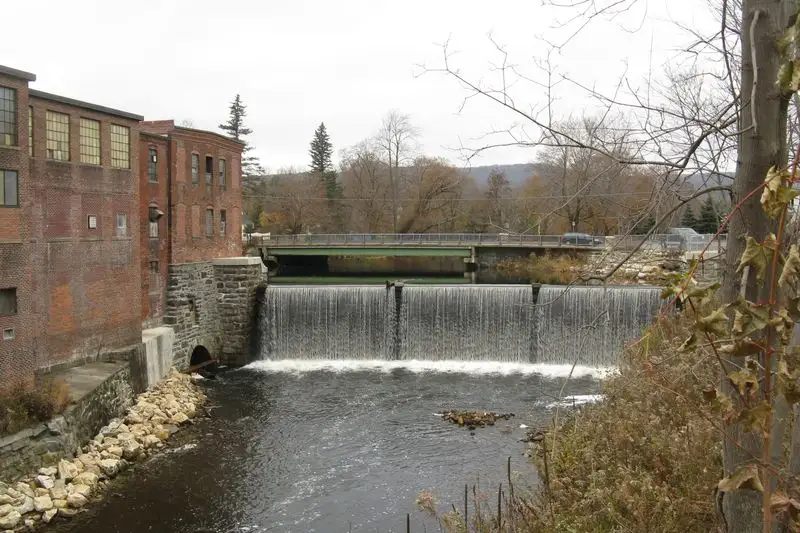 Housatonic River Valley (Covered Bridge & More)
