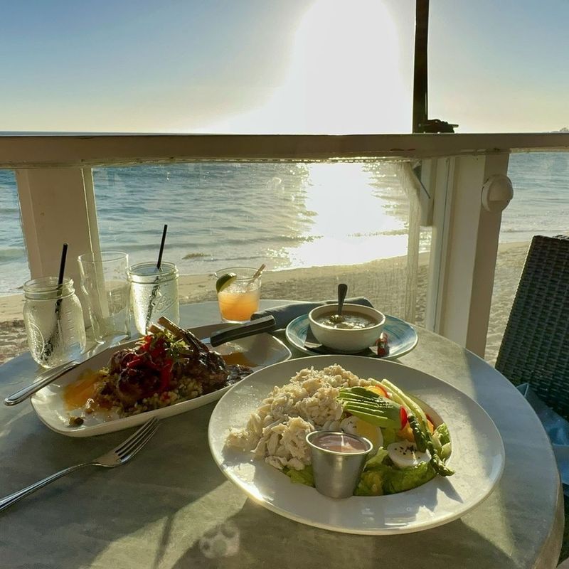 Dinner with ocean views in Laguna Village
