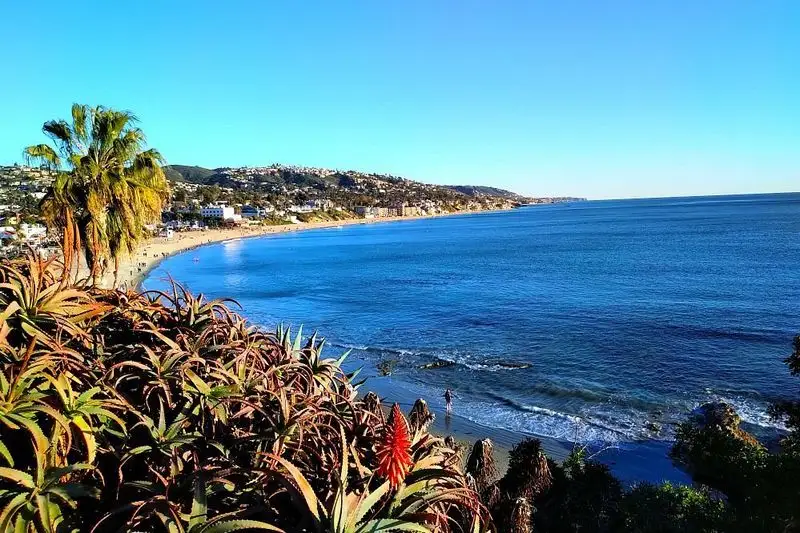 Exploring Heisler Park