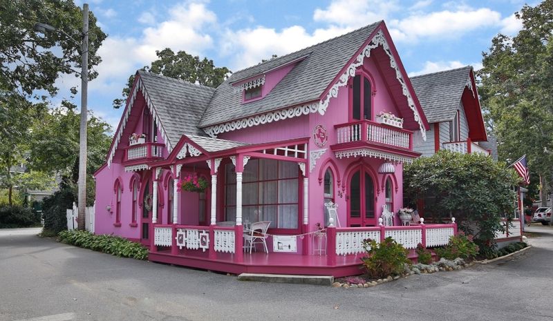 Exploring Oak Bluffs’ Gingerbread Cottages