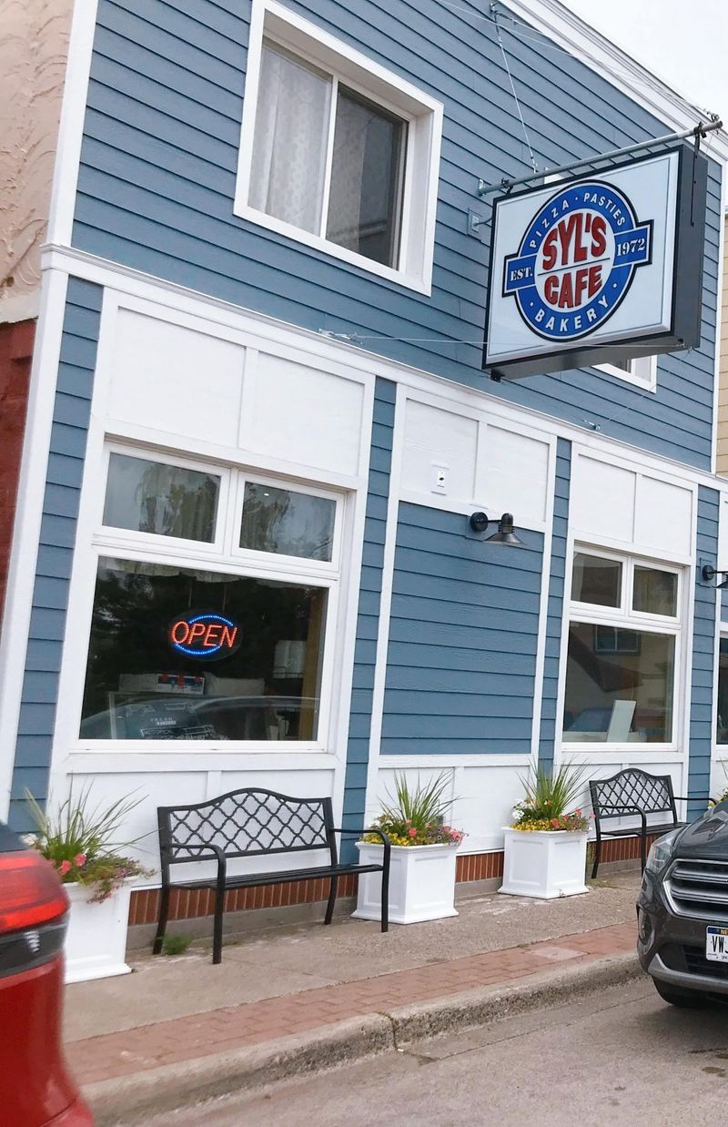 Syl’s Café – Ontonagon