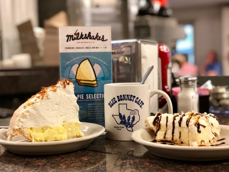 Texas – Blue Bonnet Café, Marble Falls