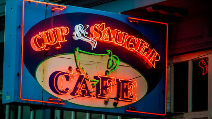 The 6 most overhyped breakfast spots in Portland (and 6 places where to go instead)