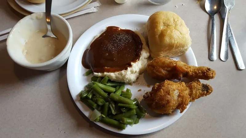 Breck’s Green Acres Restaurant – Vassar, KS