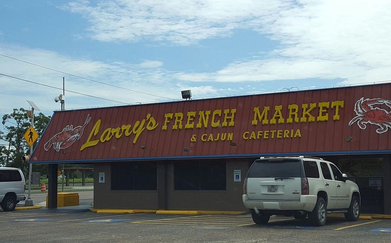 Larry’s French Market & Cajun Restaurant (Groves, TX)