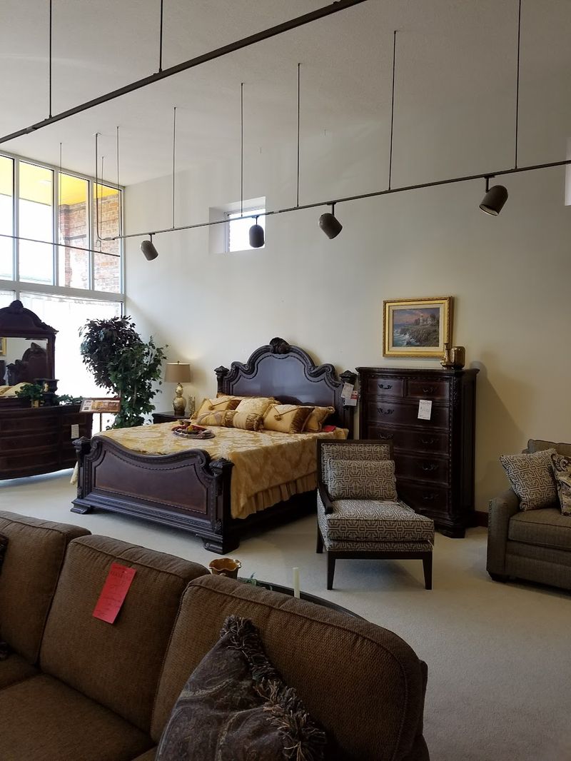 Good’s Furniture Thrift Store – Kewanee