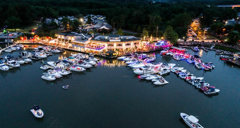 Chesapeake Inn Restaurant & Marina – Chesapeake City, MD