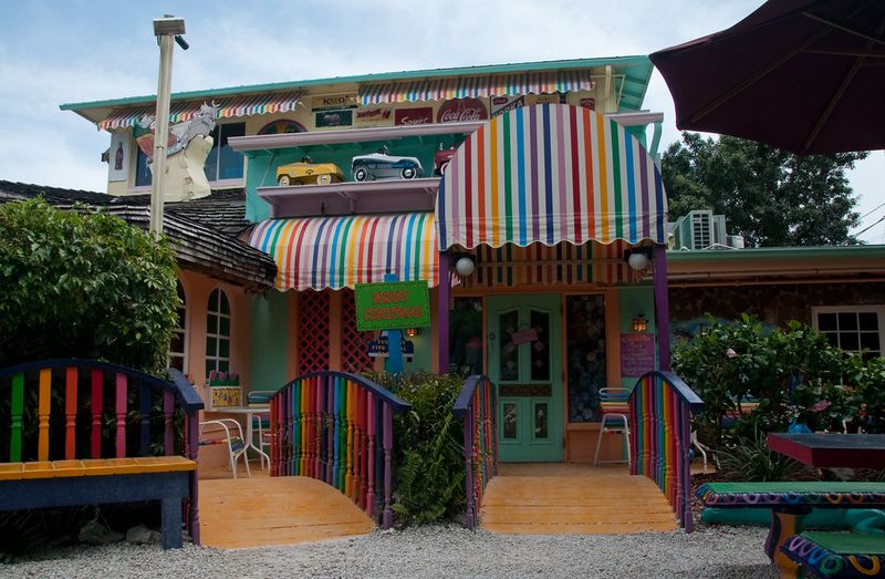 The Bubble Room – A Retro, Christmas-Loving Restaurant