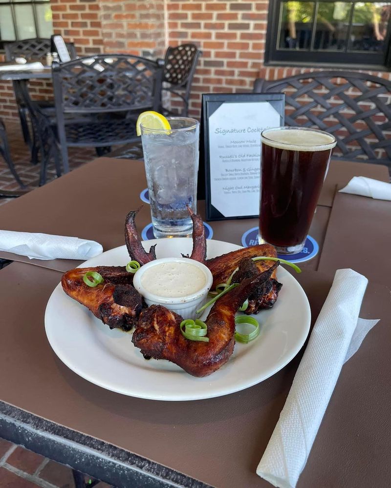 Beaumont Inn / Old Owl Tavern