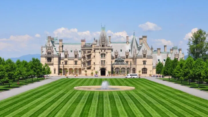 The “Heart of Appalachia” is a Mountain Town Full of Music, Heritage, and Scenic Beauty