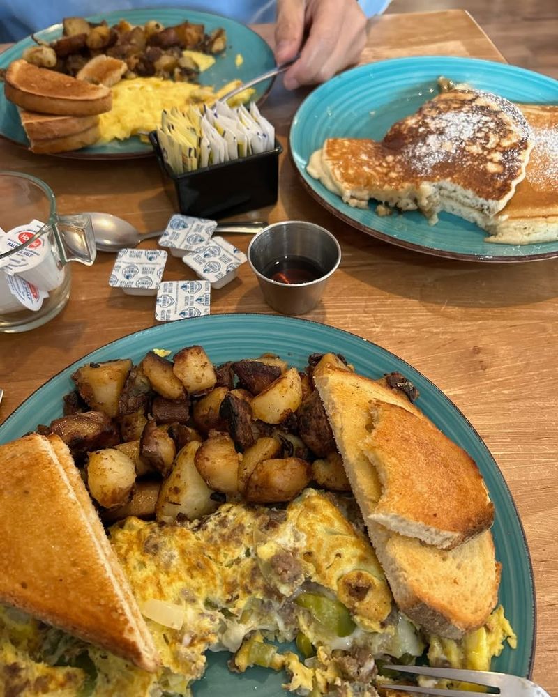 Captain Scott’s Lobster Dock — New London