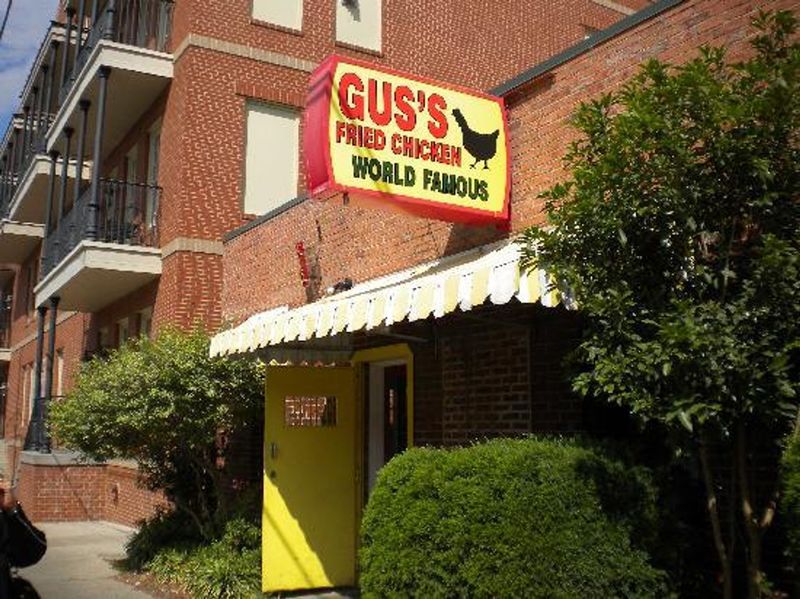 Gus’s World Famous Fried Chicken – Memphis