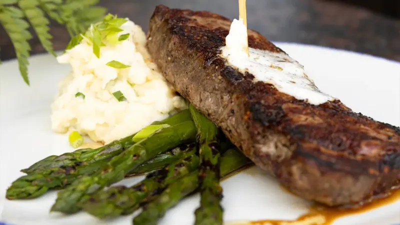 Redstone American Grill – Minnetonka
