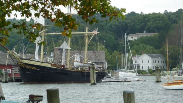 The Oldest Highway in New England: A Winding Drive through Colonial Towns and Stone Walls