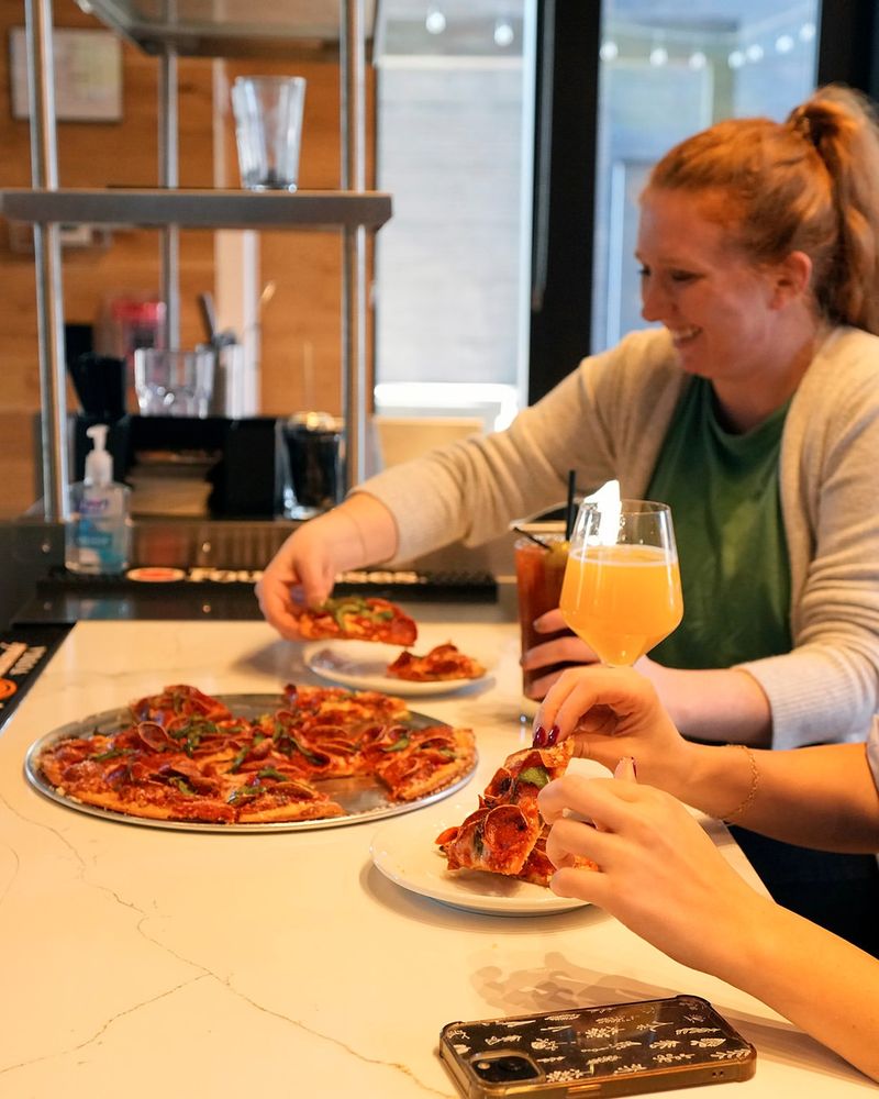JT’s Pizza & Pub – Columbus