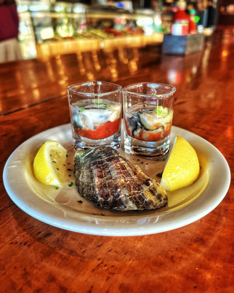 El Pescador Fish Market & Restaurant — La Jolla