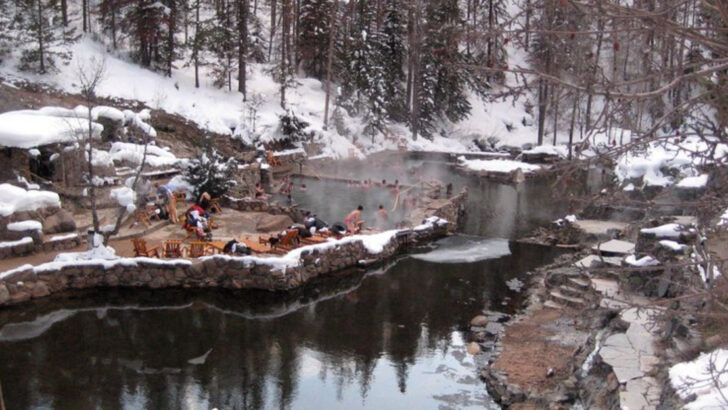 This Colorado Mountain Escape Feels Like a Japanese Spa Without Leaving the U.S.