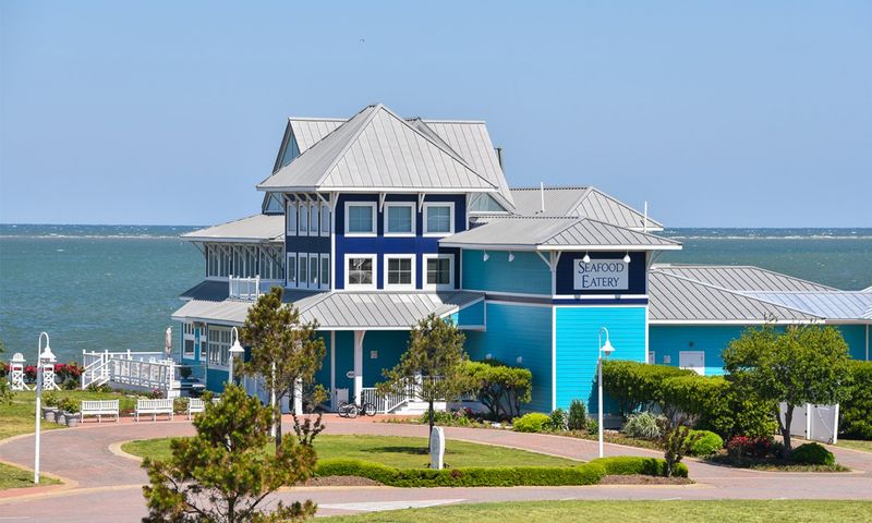 Oyster Farm Seafood Eatery – Cape Charles, VA