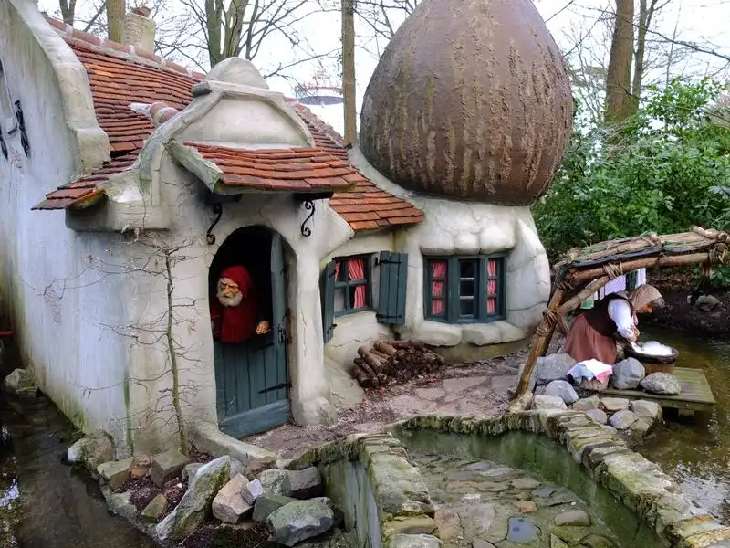 Storybook Village – Efteling