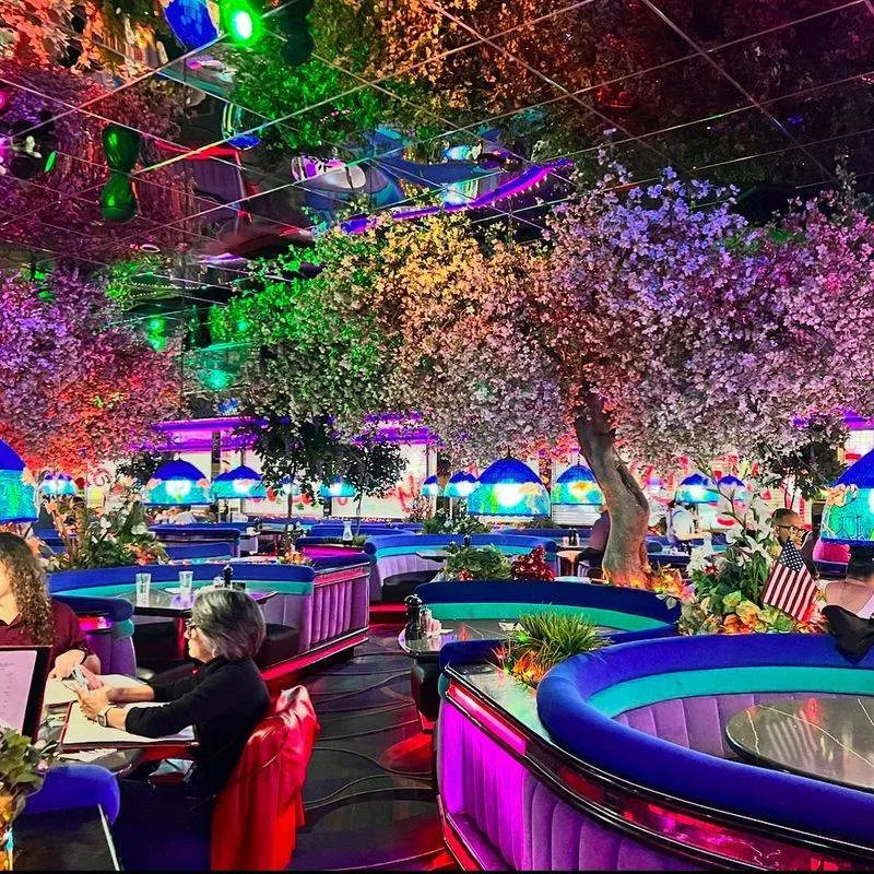 The Peppermill Restaurant & Fireside Lounge