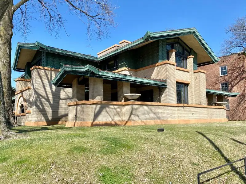Dana-Thomas House