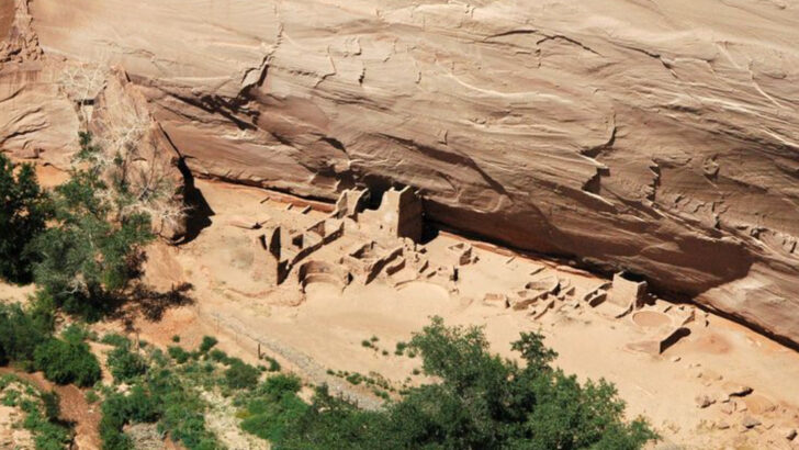 Visiting Canyon de Chelly offers a deeper look into Navajo history and tradition
