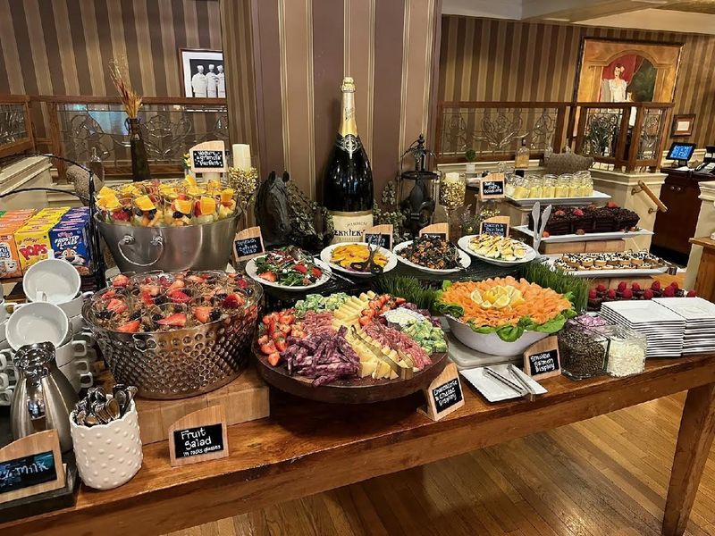 The Brown Hotel (J. Graham’s Café & Lobby Bar)
