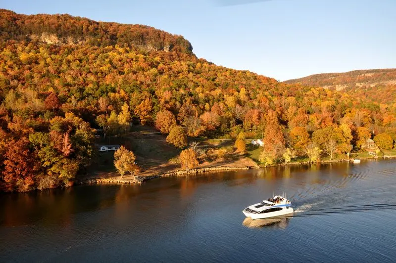 Tennessee River Autumn Cruise, Tennessee/Alabama