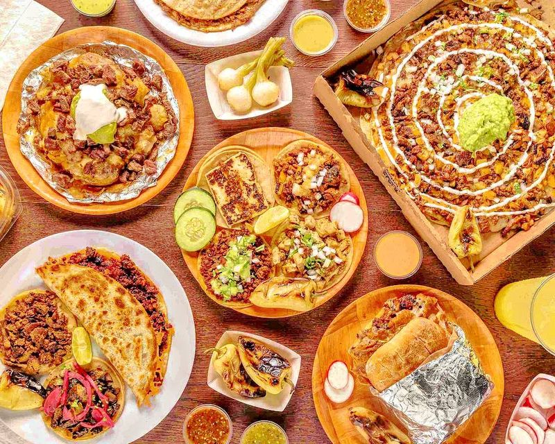 Tacos Los Cholos