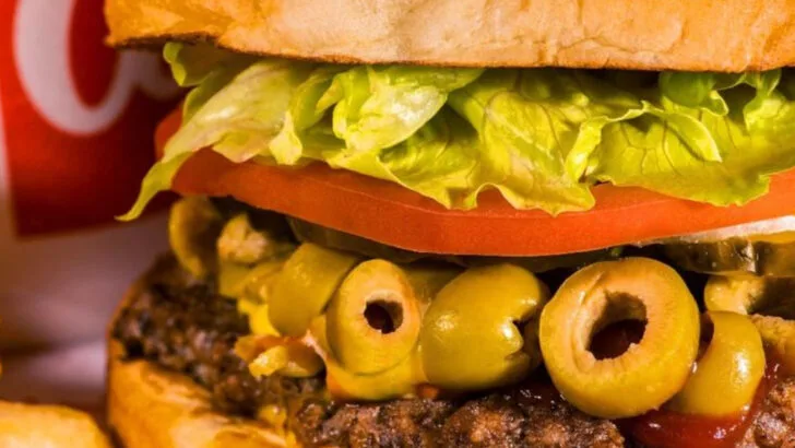 10 Michigan Olive Burger Spots Locals Will Argue About Forever