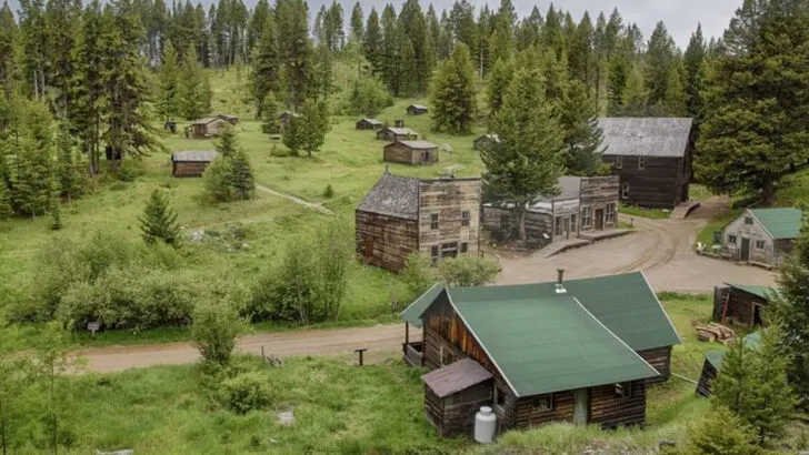 10 Small Mining Towns in Montana Found New Life as Outdoor Recreation Hubs