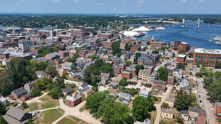 12 Cozy East Coast Weekend Trips That Make You Forget Winter’s Around the Corner