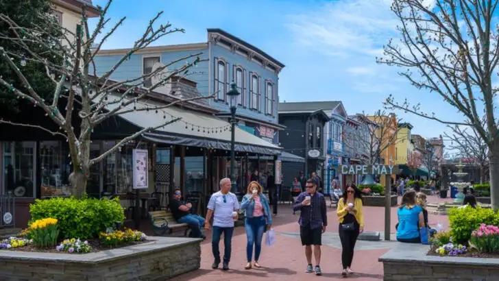12 East Coast Villages That Can’t Decide If Tourism Saved Them or Ruined Them