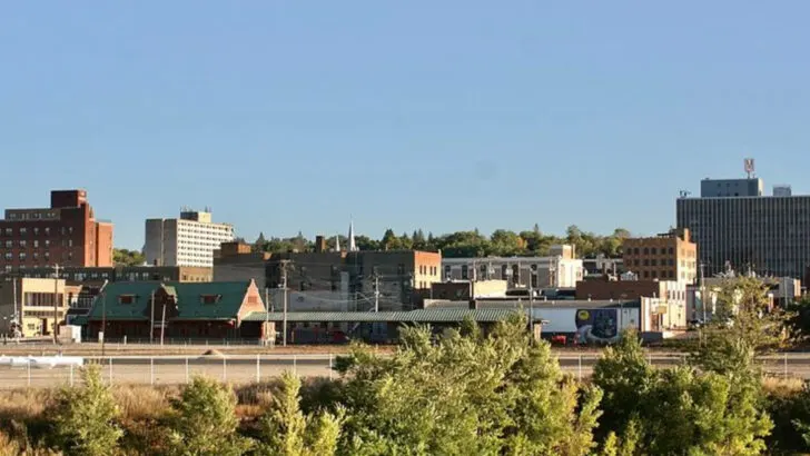 12 Old Air Force Towns That Quietly Turned Into Civilian Communities