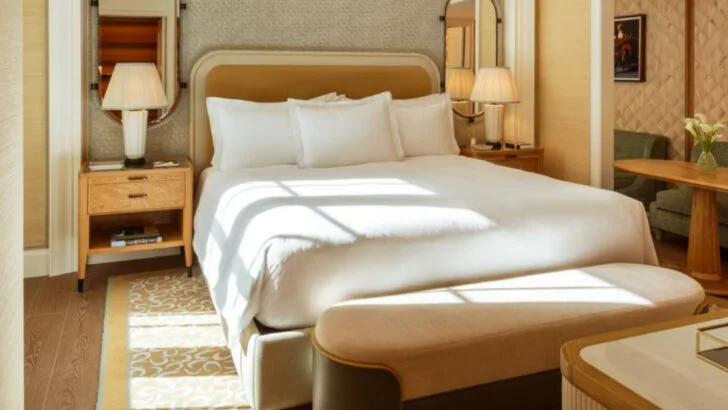 12 Things to Check in Your Hotel Room Before Unpacking