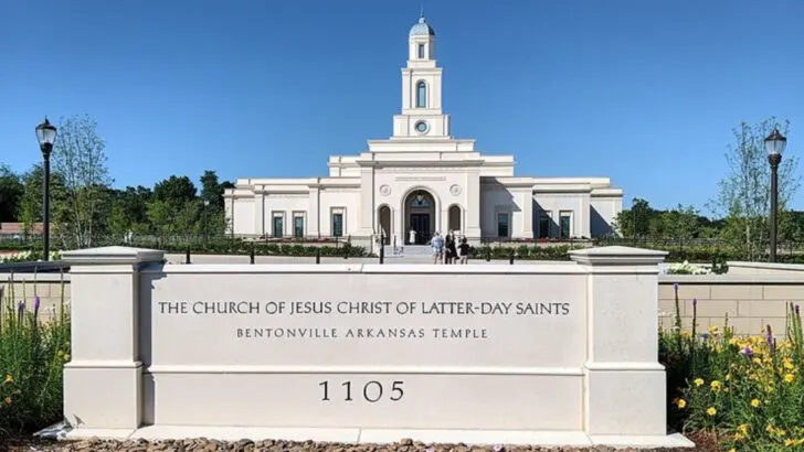 15 American Towns That Had to Reinvent Themselves to Survive