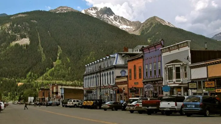 15 Best U.S. Small Towns for Burnt-Out Travelers That Feel Like a Deep Breath