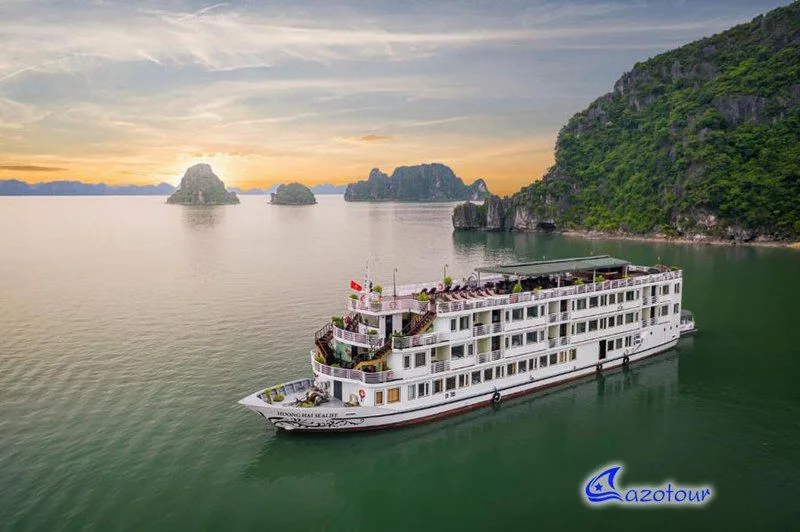 4. Alternative: Bai Tu Long Bay, Vietnam