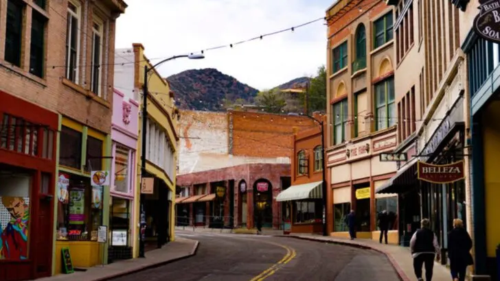 5 Scenic Drives in the Southwest and 7 Desert Towns Worth Stopping For