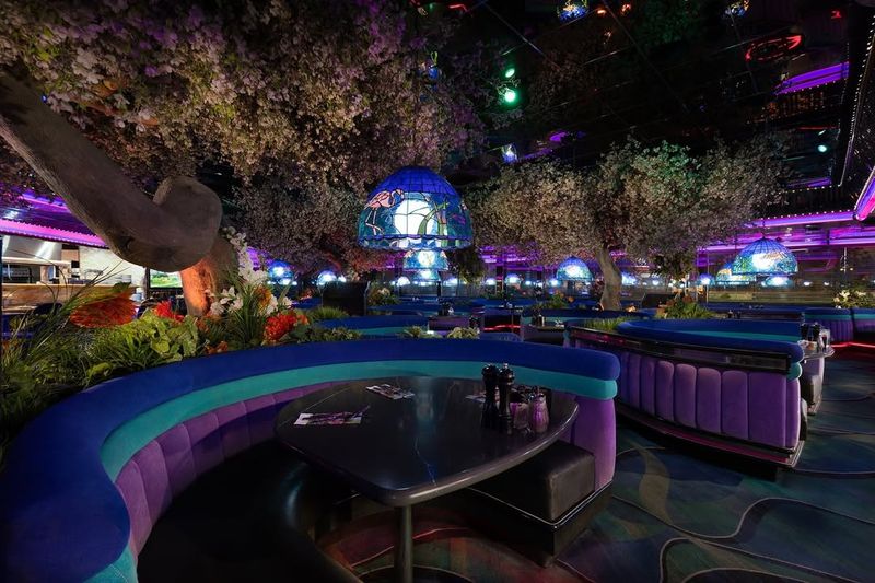 The Peppermill Restaurant & Fireside Lounge