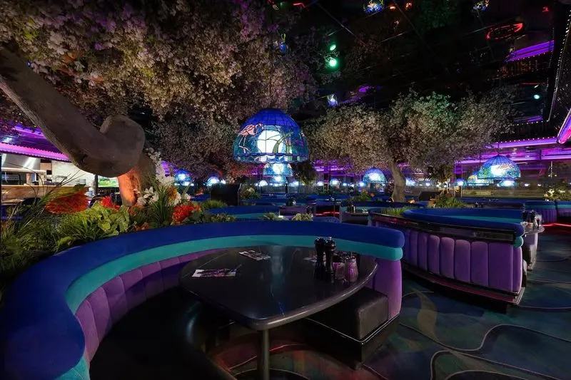 The Peppermill Restaurant & Fireside Lounge