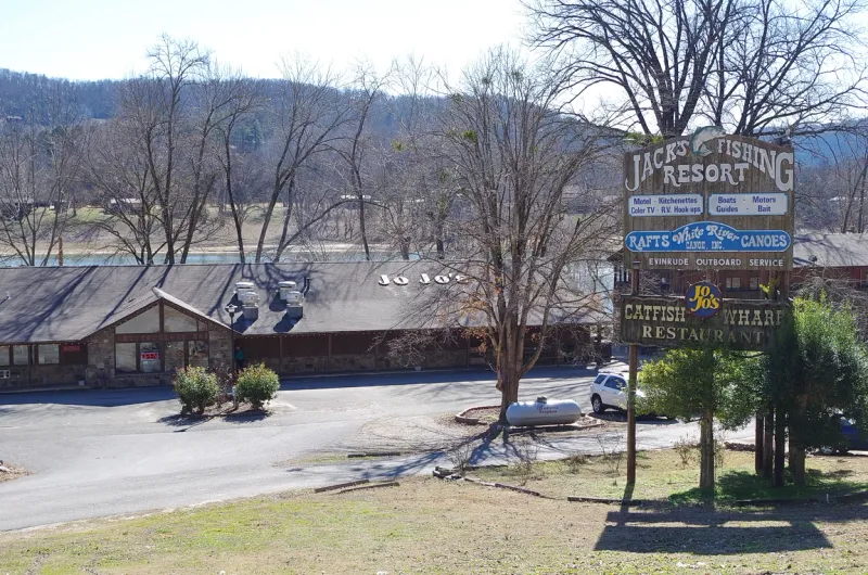 JoJo's Catfish Wharf