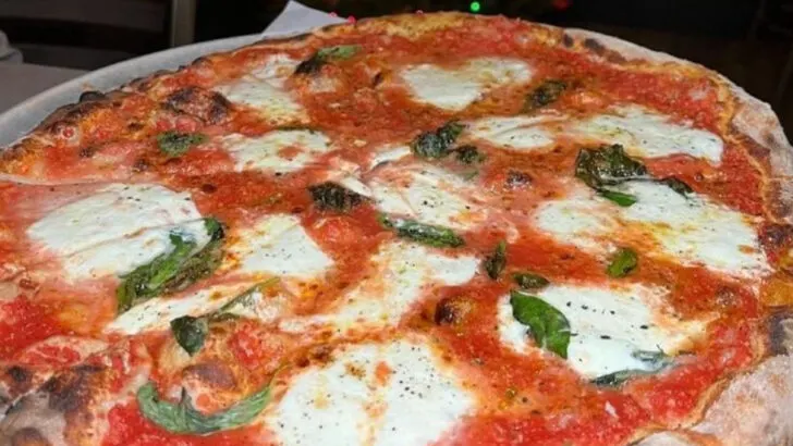 7 Connecticut New Haven-Style Pizza Places Where Locals Argue Over Who Does It Best