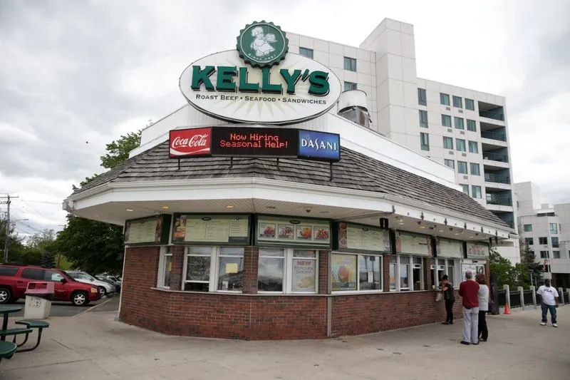 Kelly’s Roast Beef (Revere + Multiple Locations)